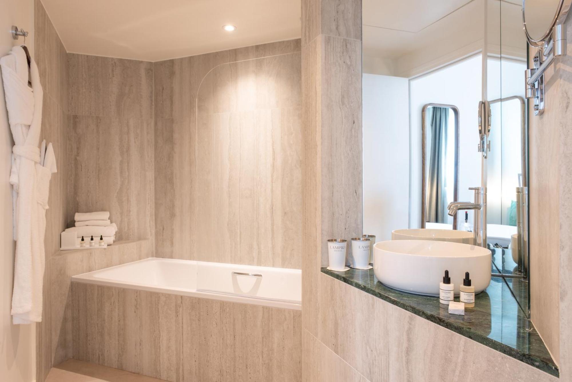 Le Lampika Hotel Parijs Kamer foto