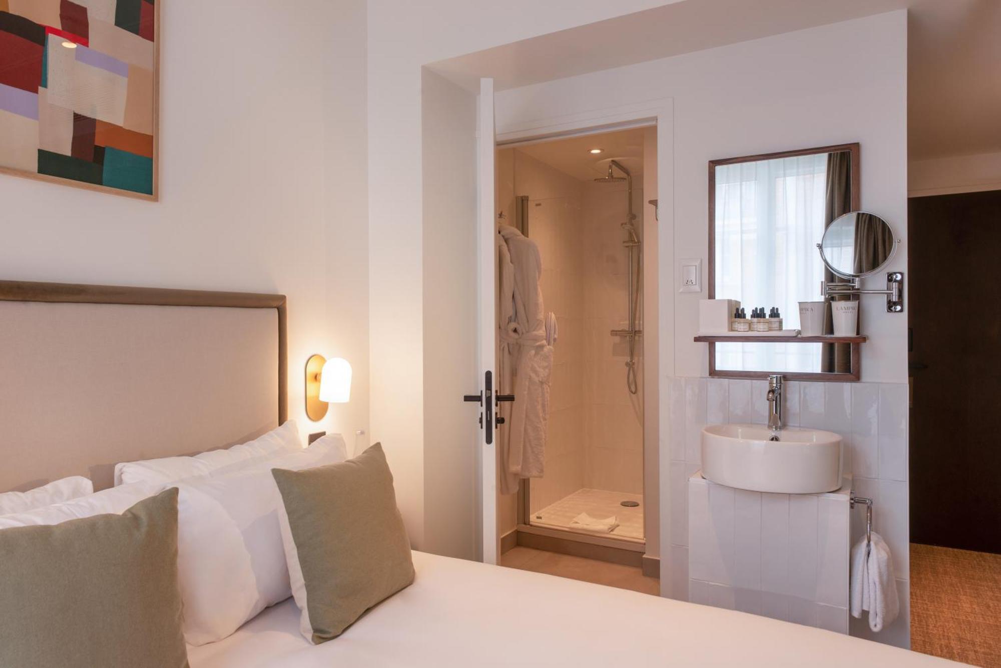 Le Lampika Hotel Parijs Kamer foto